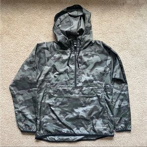 Eddie Bauer lightweight windbreaker Anorak camo